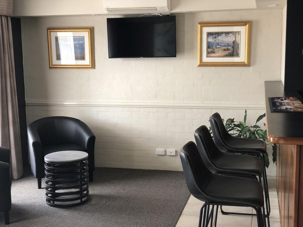 Best Western Coachman'S Inn Motel บาเทิร์สต์ ภายนอก รูปภาพ