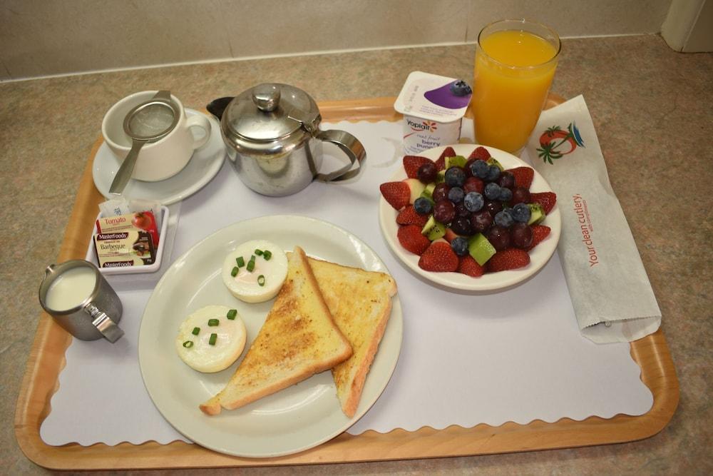 Best Western Coachman'S Inn Motel บาเทิร์สต์ ภายนอก รูปภาพ