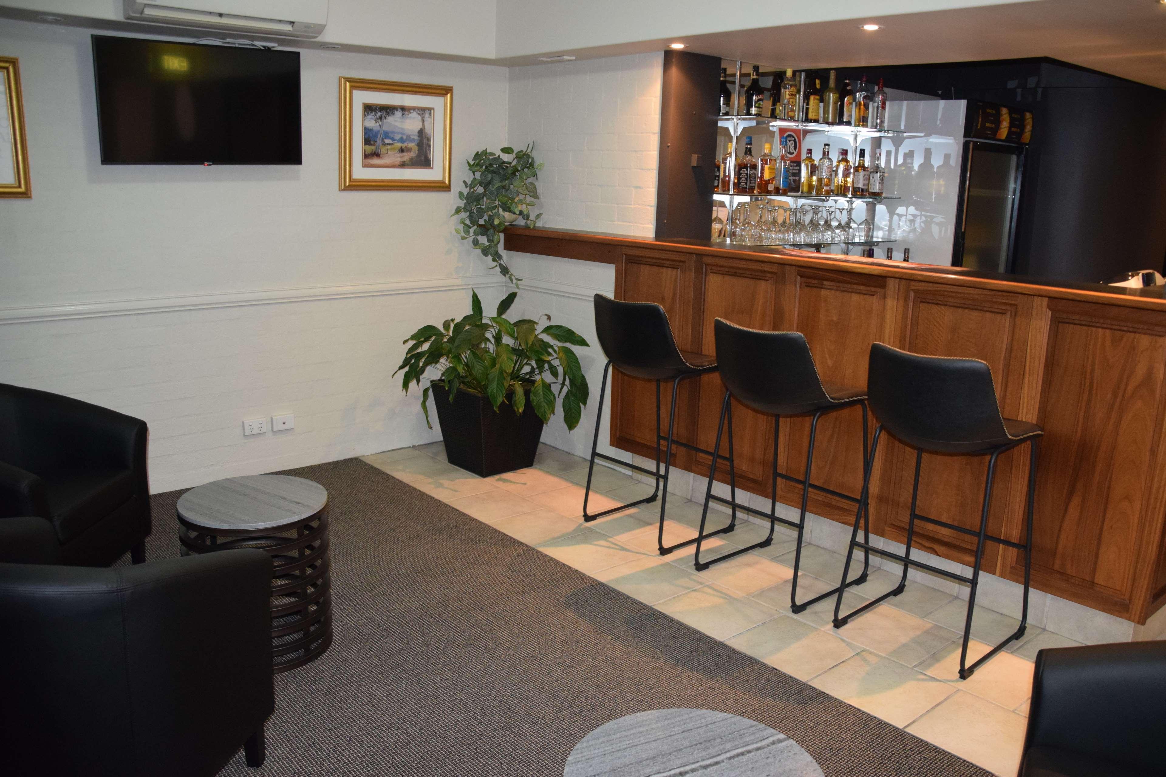 Best Western Coachman'S Inn Motel บาเทิร์สต์ ภายนอก รูปภาพ